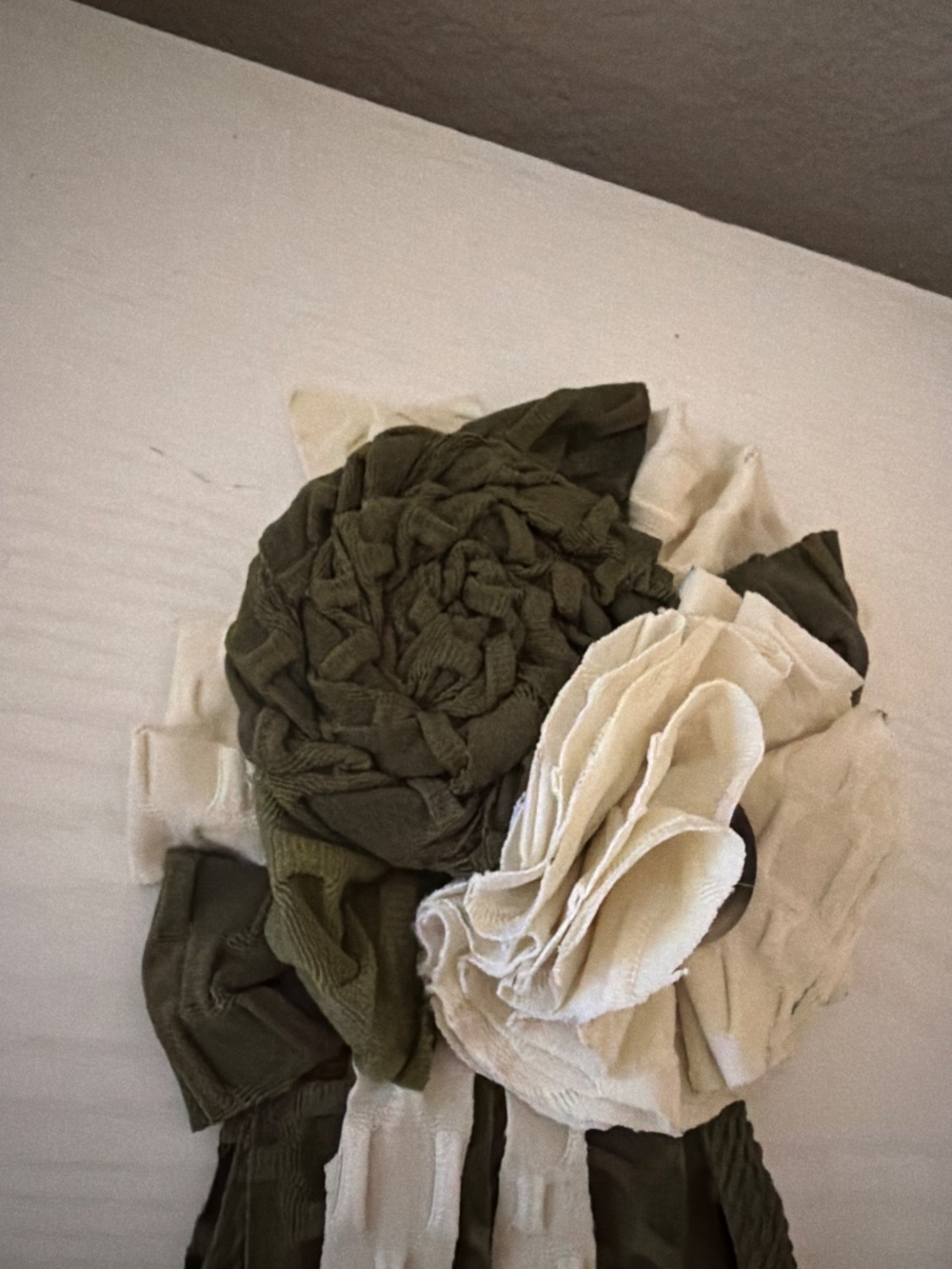 Olive and Ivory Flower Pin. - Picture 3 of 3